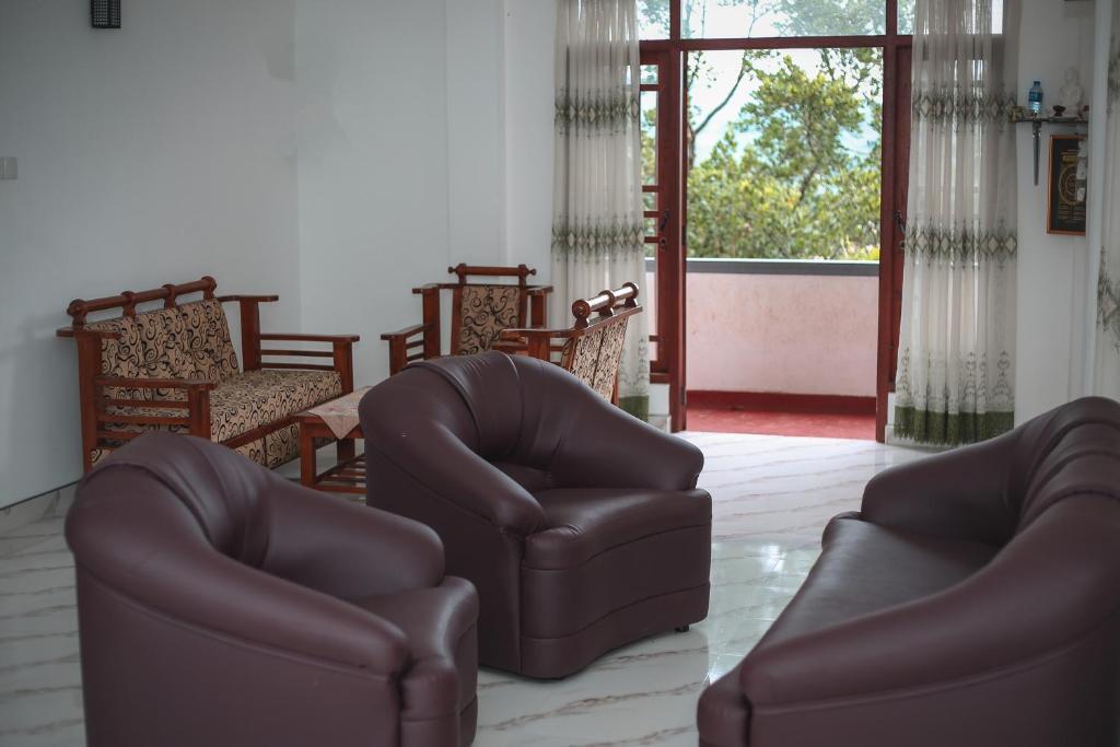 Канди: Hostel House