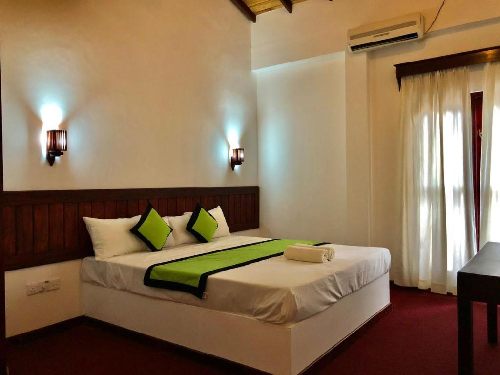 Хиккадува: Sundowners Guesthouse