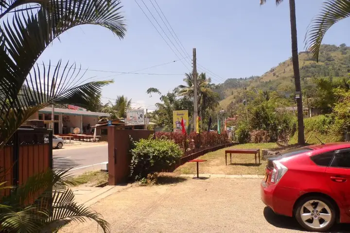 Элла: Nethul Holiday Resort