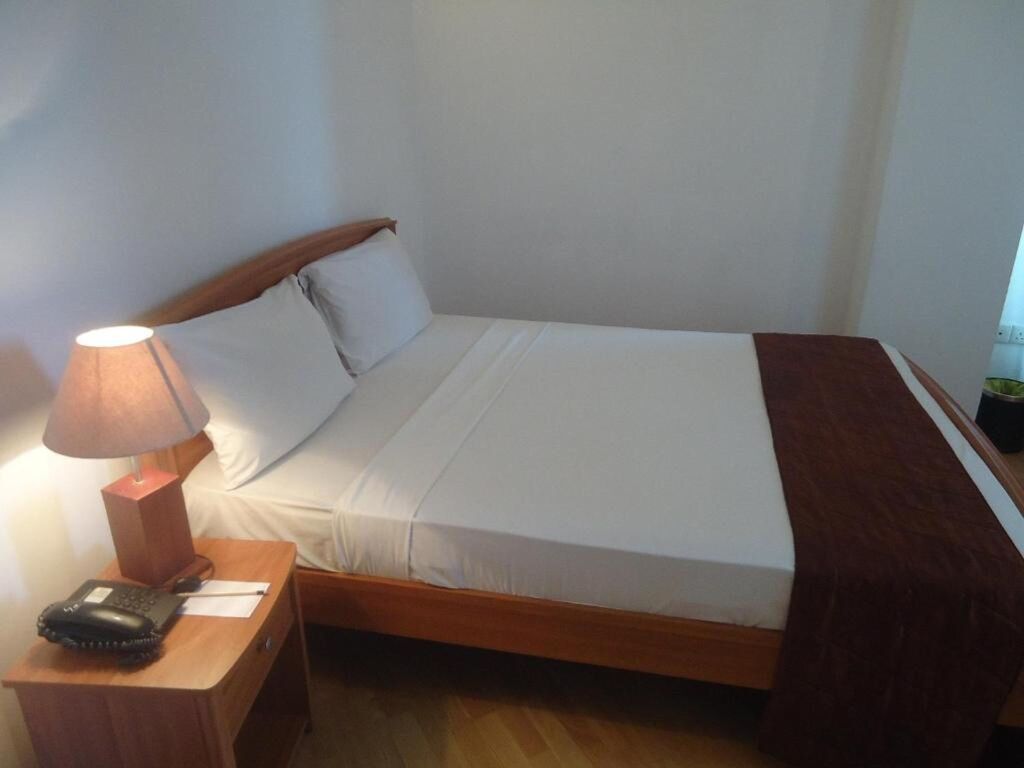 Коломбо: Global Towers Hotel & Suites