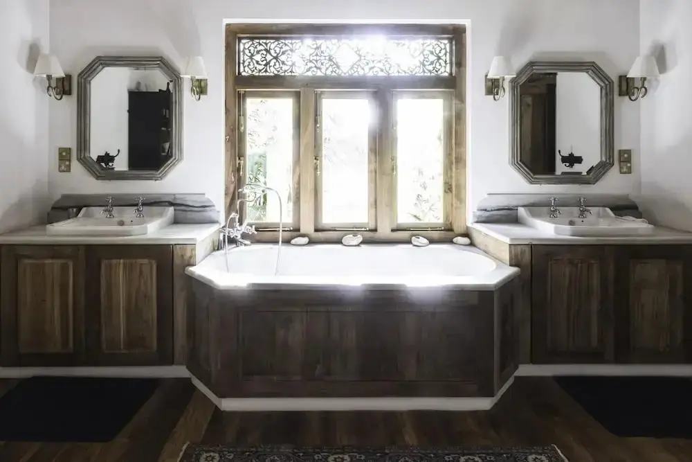Годода: A Sophisticated Spacious Beach Villa With 20 Meter Water Slide