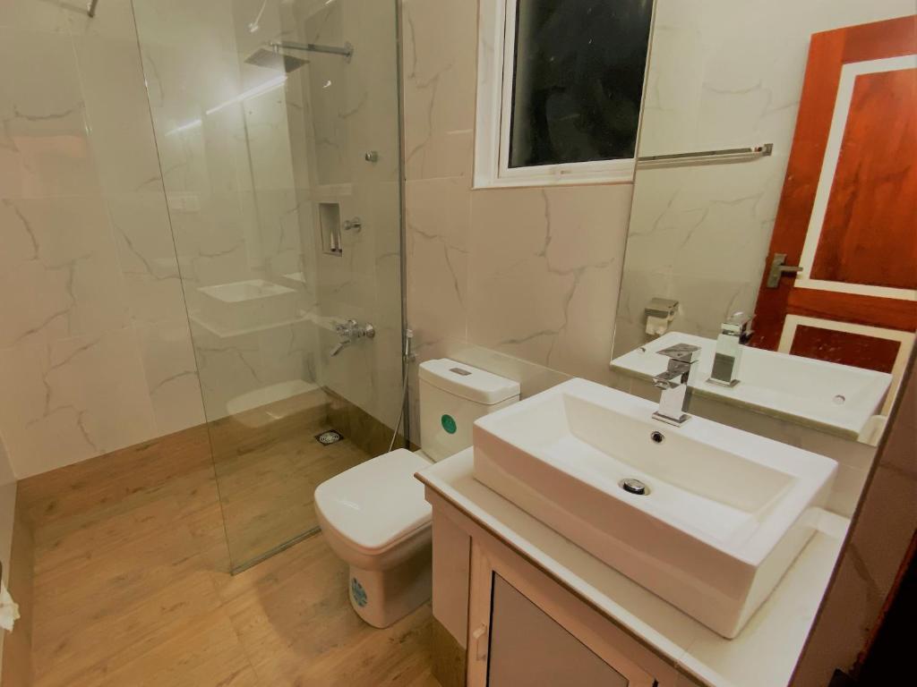 Негомбо: Srimadis Villa near Airport