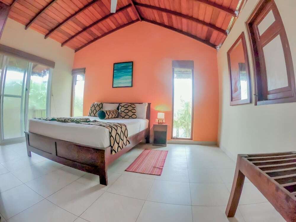 Ахунгалла: Leather Back Beach Villa