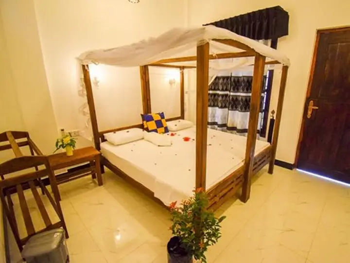 Аругам-Бэй: Sunset view beach hotel