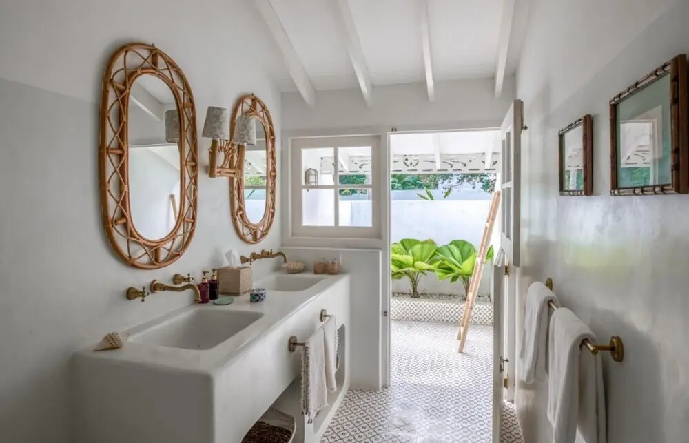 Тальпе: Breathtaking Villa In 02 Acres Of Tropical Walled-in Gardens
