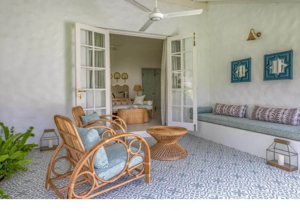 Тальпе: Breathtaking Villa In 02 Acres Of Tropical Walled-in Gardens