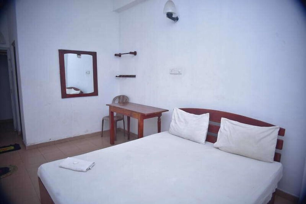 Минувангода: Shiromi Hotel Katunayaka