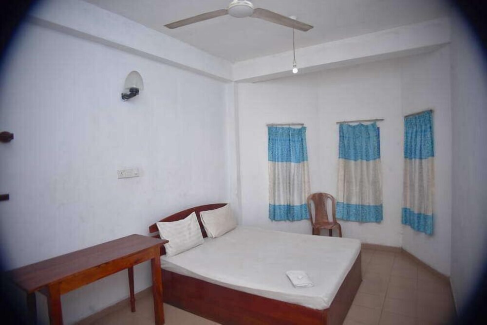Минувангода: Shiromi Hotel Katunayaka