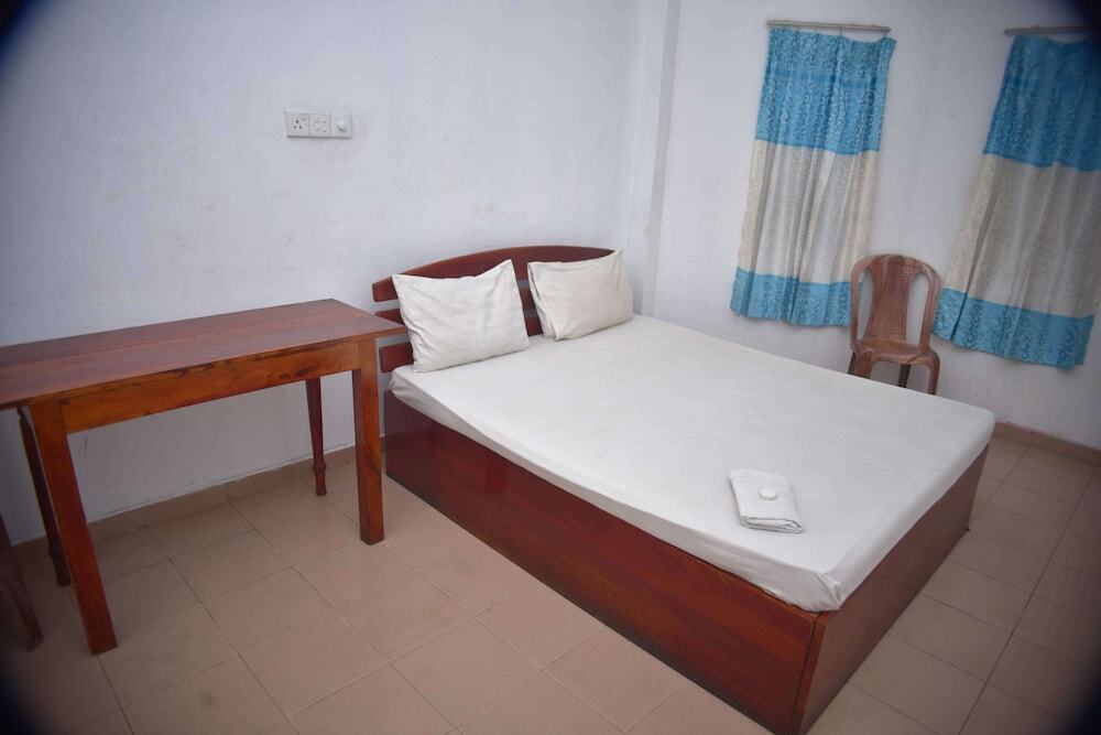 Минувангода: Shiromi Hotel Katunayaka