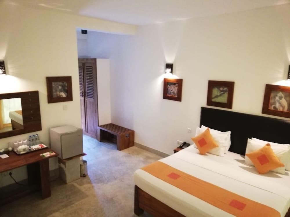 Удавалаве: Nildiyamankada Safari Lodge