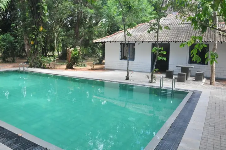 Негомбо: Diklande Estate Bungalow