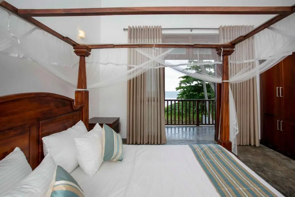 Велигама: 360 Surf Weligama Bay