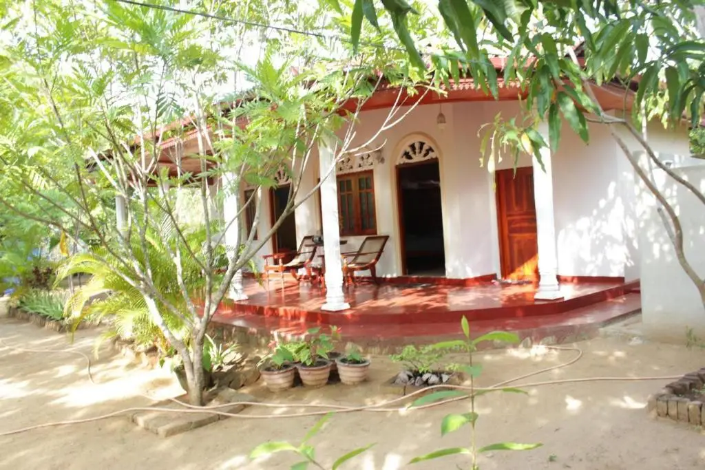 Киринда: Yala beach resort