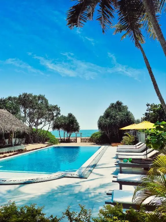Ранна: Sleeping Elephant Beach Resort