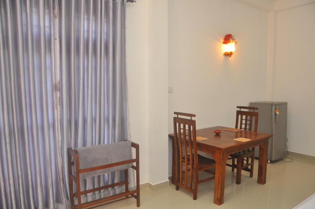Унаватуна: Hiru Resort Inn Unawatuna