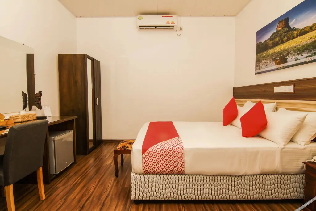 Катунаяке: OYO 124 Clove Transit Hotel