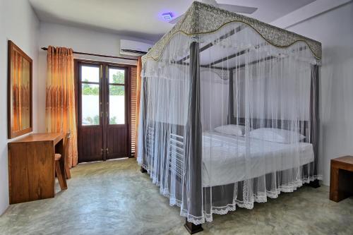 Ахангама: Villa Effort