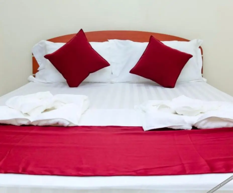 Негомбо: Sky Beach Hotel