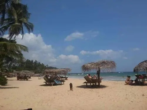 Унакурува: Dream Hut Cabanas @ Restaurant