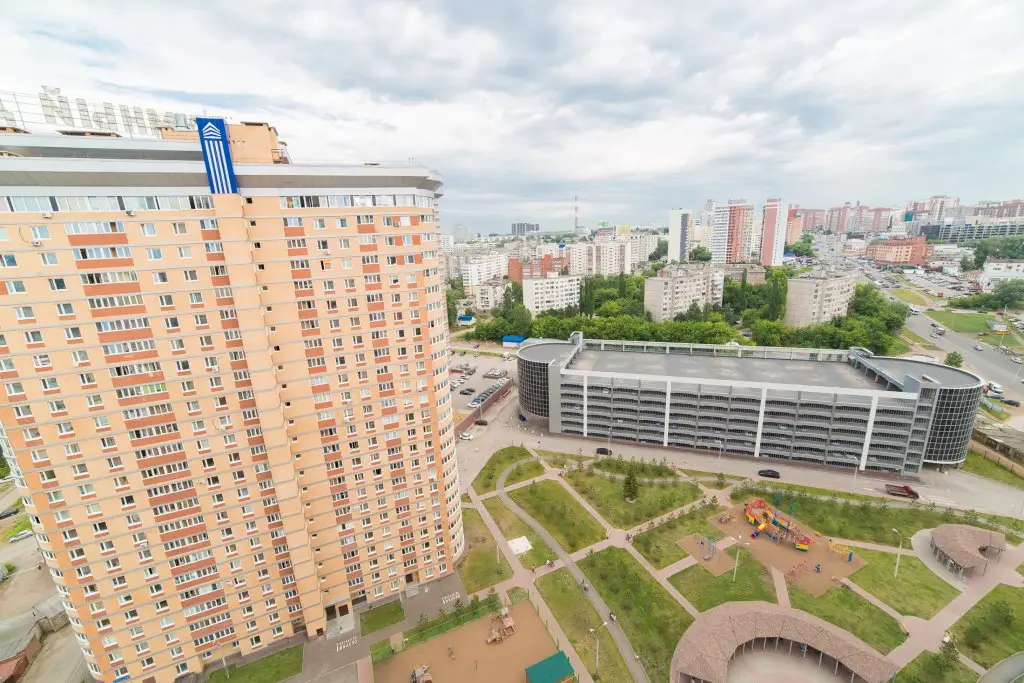 Уфа: Апартаменты Бакалинская 64/2 Колосс