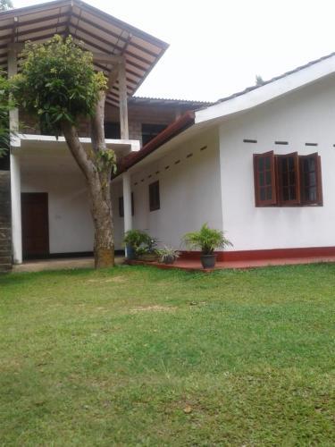 Оваканда: Sanithu Homestay Galle