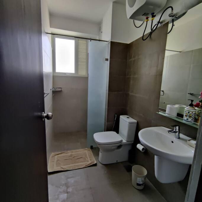 Гора Lavinia: 3 Bedroom Apartment in close proximity to Beach