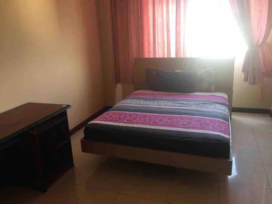Коломбо: 3 Bedroom Rental With Pool And Gym