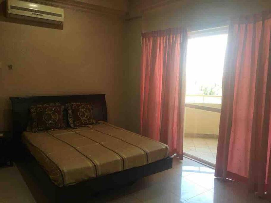 Коломбо: 3 Bedroom Rental With Pool And Gym