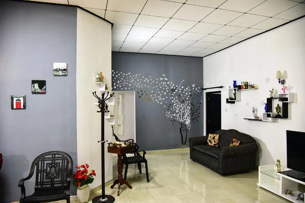 Негомбо: One and Only Apartment