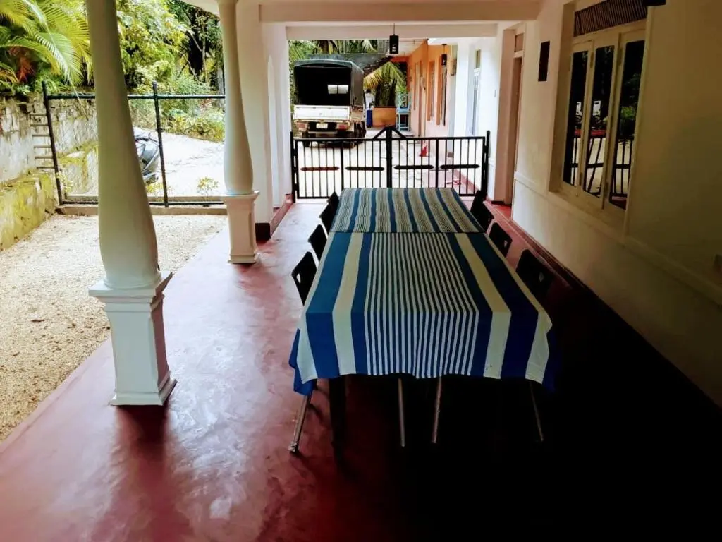 Элкадува: Elkaduwa Bungalow With Natural Pool Sleeps 15