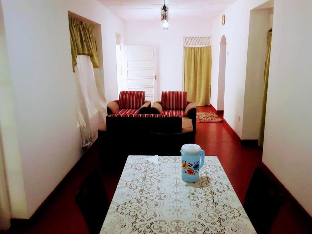 Элкадува: Elkaduwa Bungalow With Natural Pool Sleeps 15
