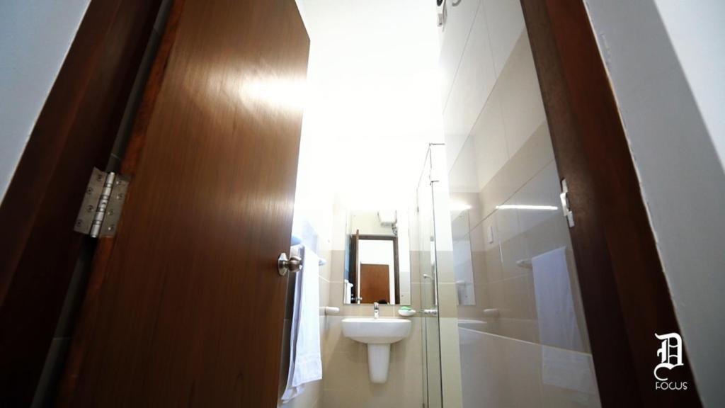 Ваттала: The Beach Front Apartment - Uswetakeiyawa, Colombo