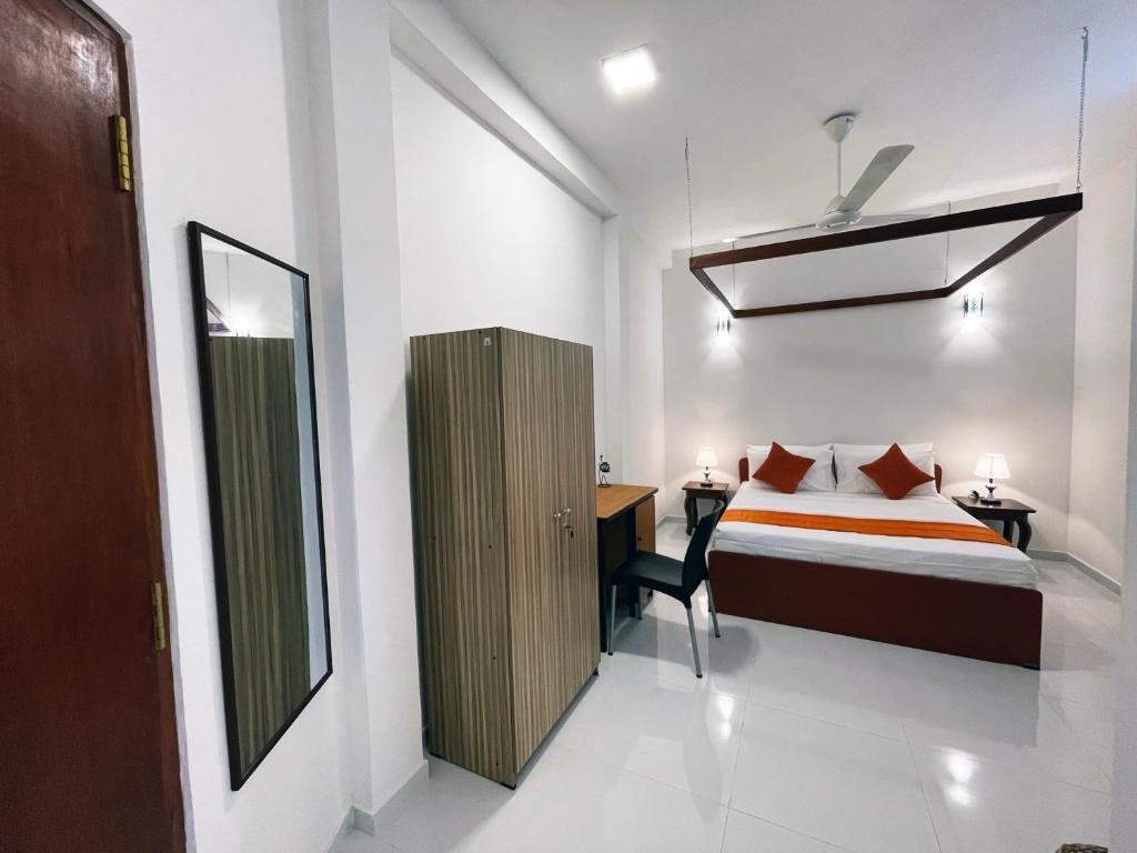 Келания: Welaratne Apartment