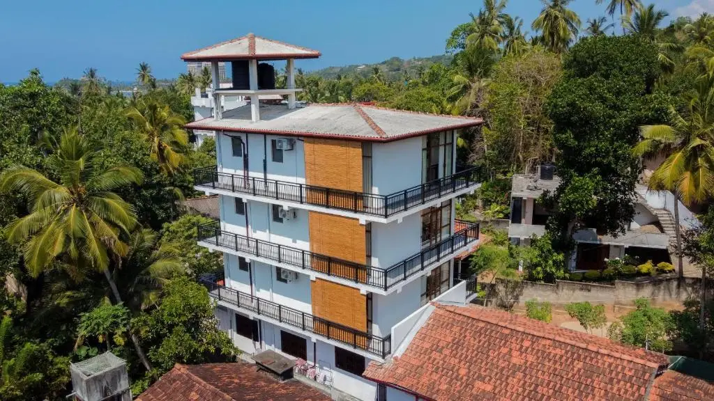 Унаватуна: Brand new apartment in Nature just 2 minute walk to beach