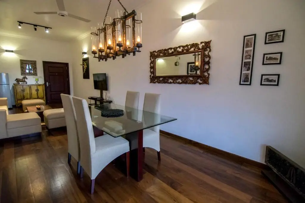Гора Lavinia: Sea View Fully Furnished 2BR Luxury Apartment