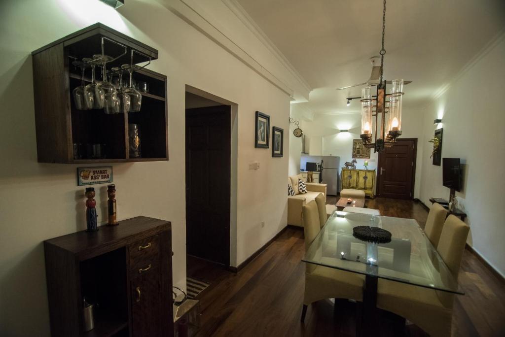 Гора Lavinia: Sea View Fully Furnished 2BR Luxury Apartment