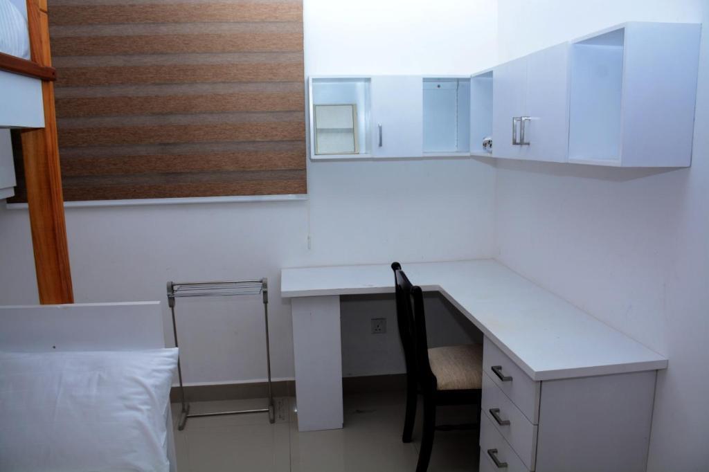 Коломбо: Entire 2 Bedroom Apartment with A/C