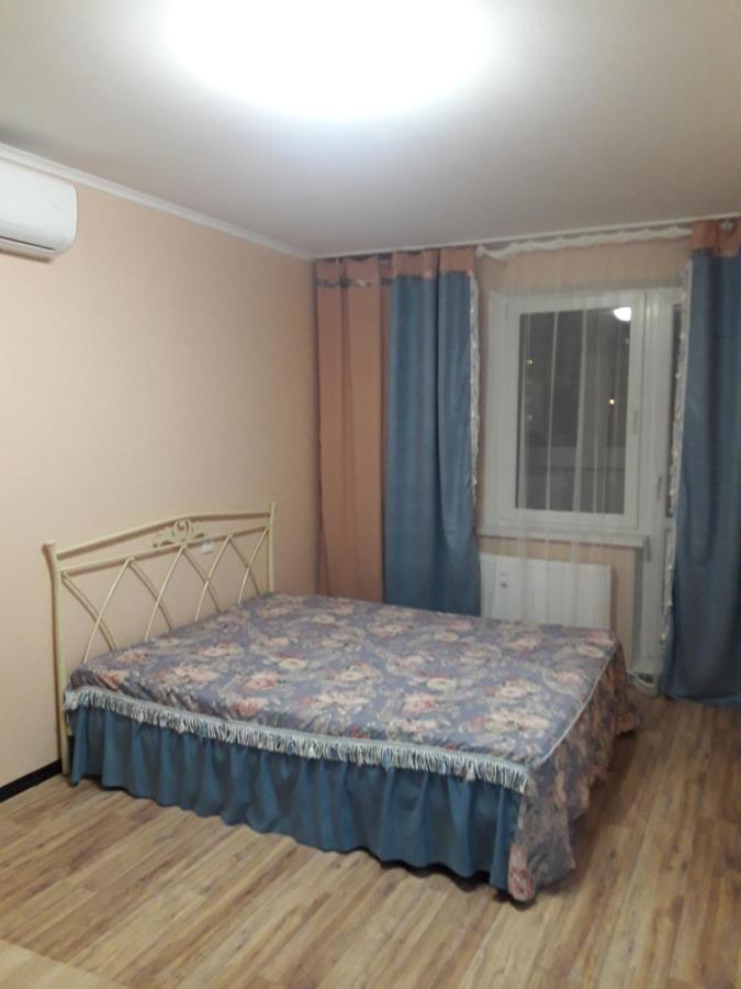 Краснодар: квартира-студия на Kotlyarova 20