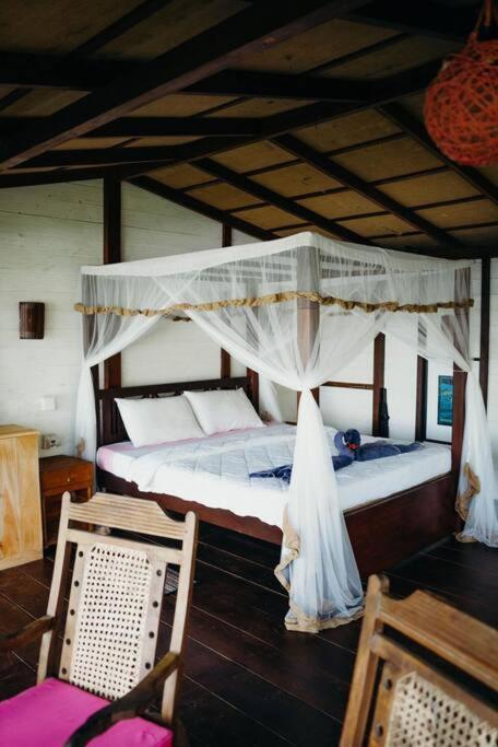 Камбуругамува: TS2W See More Beach Treehouse