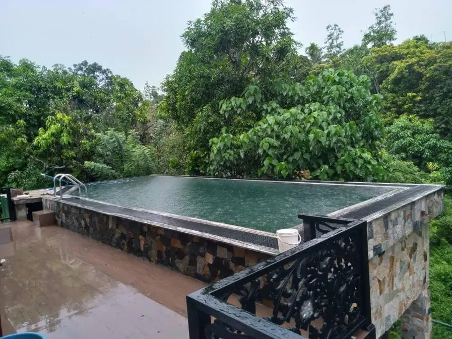 Бандарагама: Calm luxury villa with Pool