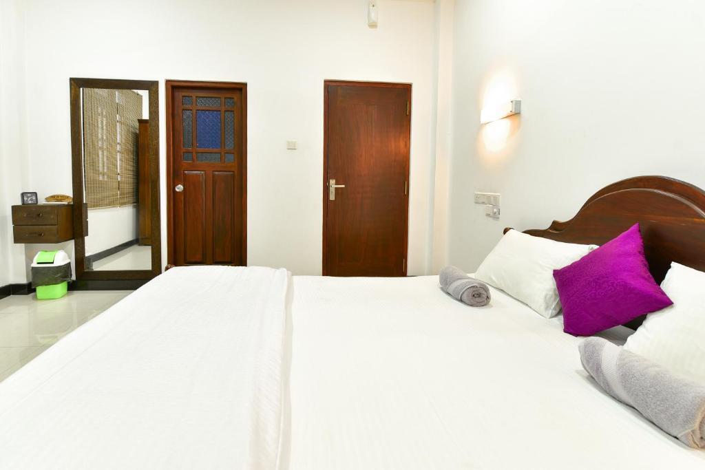 Хиккадува: Sea Yo Villa - Super Luxury 2 Bed Room Apartment