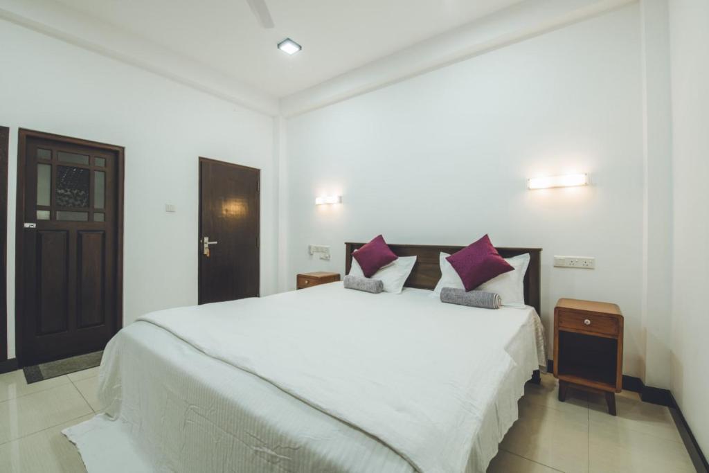 Хиккадува: Sea Yo Villa - Super Luxury 2 Bed Room Apartment