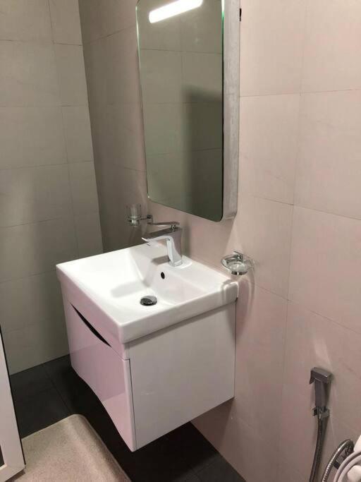 Гора Lavinia: Modern luxury Condo,3 bedroom and 3 bathrooms