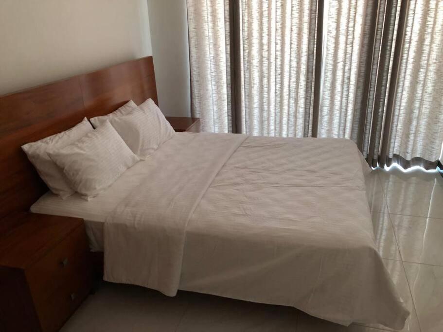Гора Lavinia: Modern luxury Condo,3 bedroom and 3 bathrooms