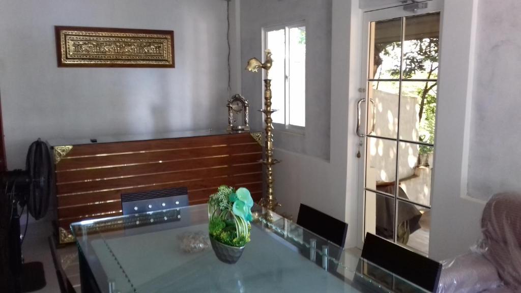 Канди: 46 Tourist Guest House