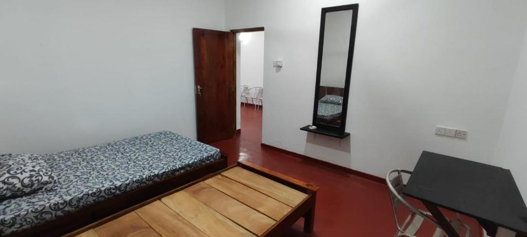 Анурадхапура: Induwara Rest2Guest Rajarata (Induwara R2G)
