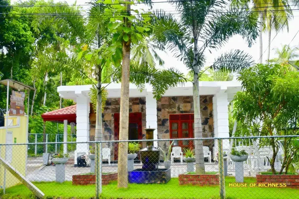 Катунаяке: House of Richness
