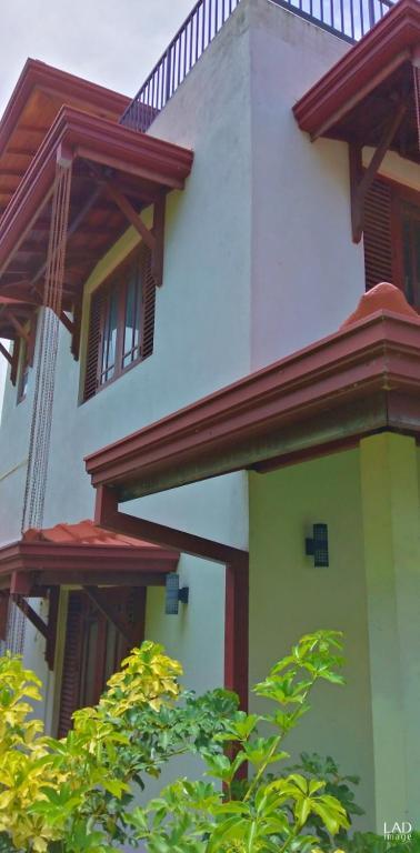 Галле: Otero Residence