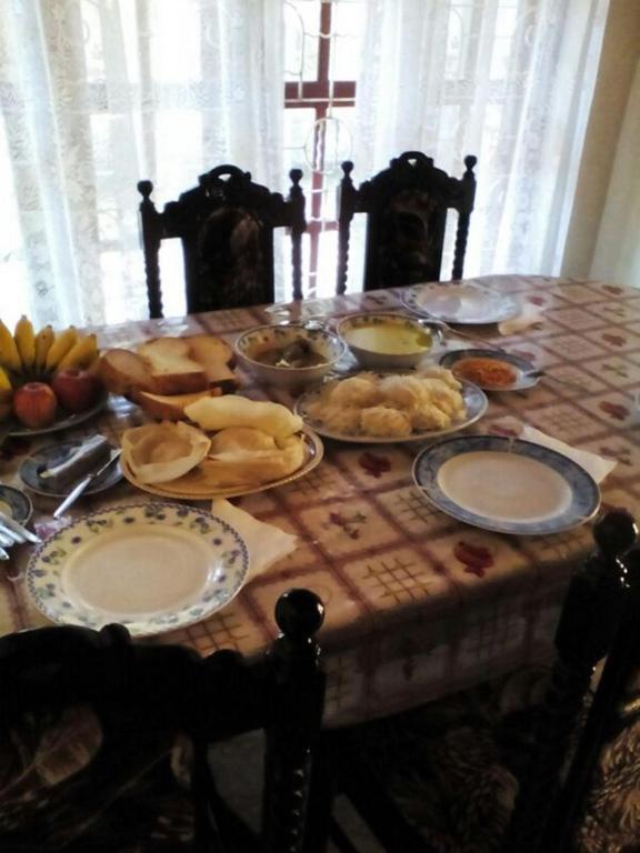 Негомбо: Lidwins Inn 15 minutes to the airport