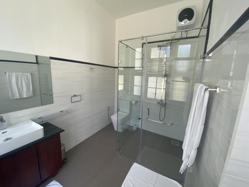 Нувара-Элия: 5-Bedroom Netherleigh Heritage Bungalow by Lake Gregory